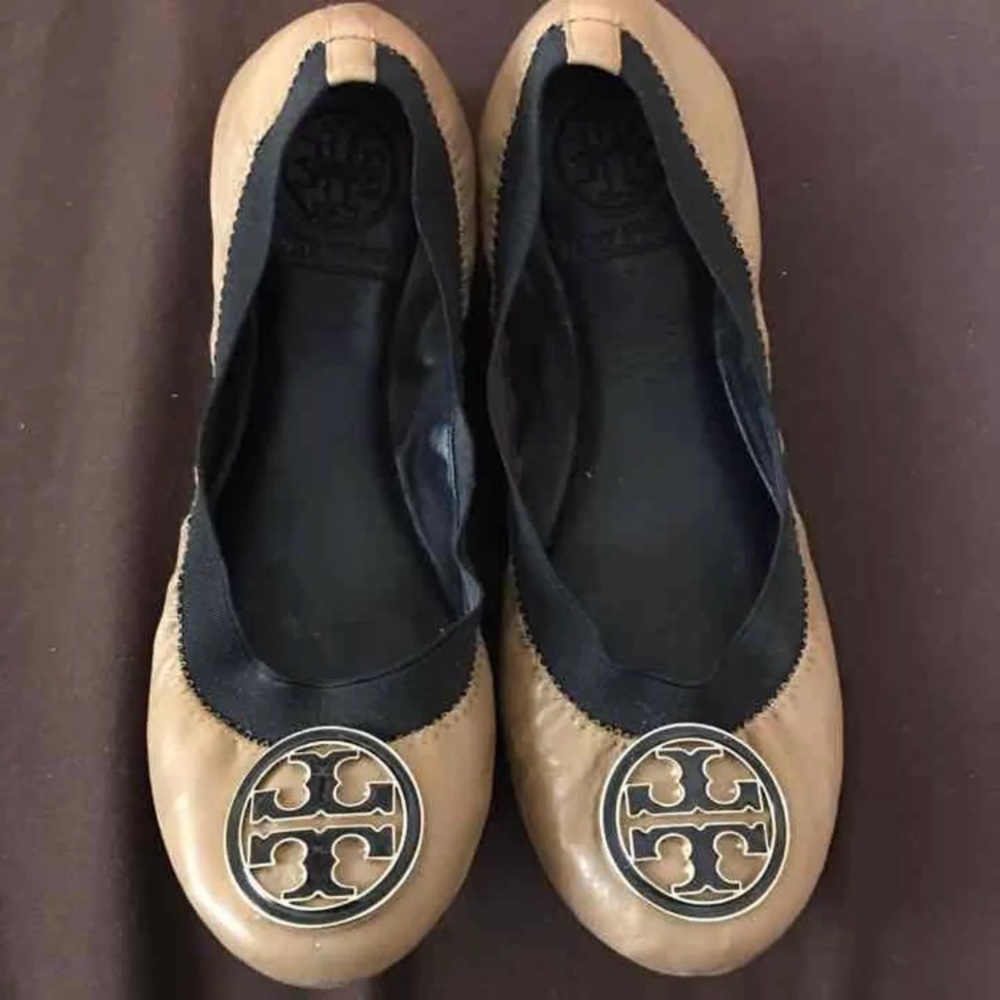Tory Burch Beige & Black Flats